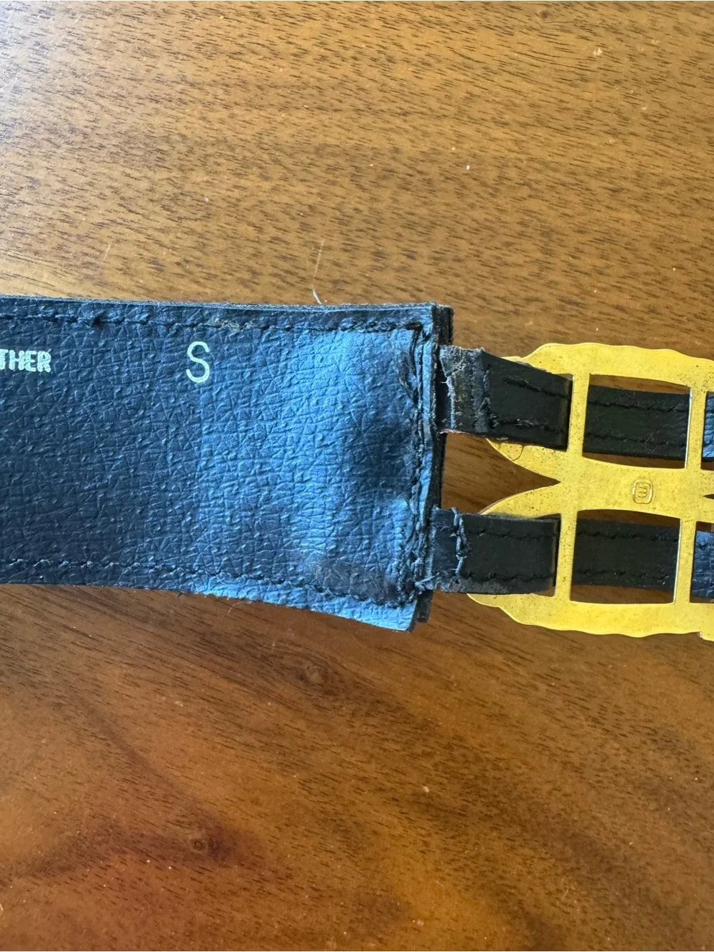 Vintage 90s Avignon Black Croc Embossed Leather Belt with Gold Safety Pin Design